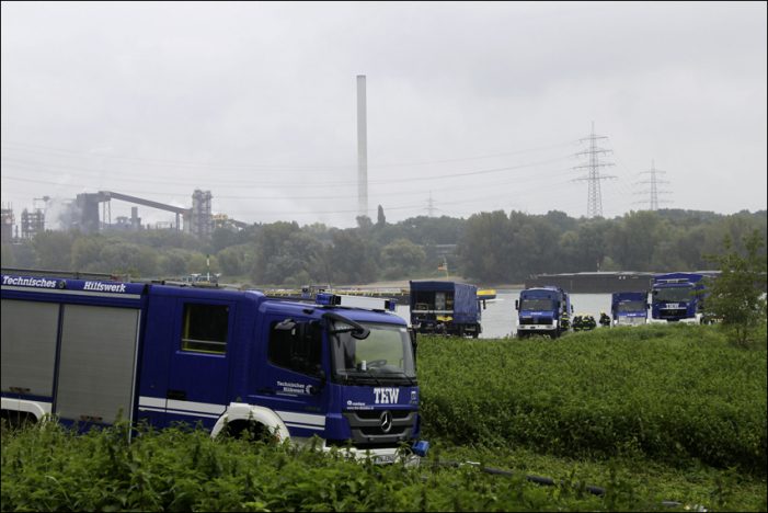 THW Duisburg: Große Hochwasserschutz-Übung THW Duisburg: Große Hochwasserschutz-Übung