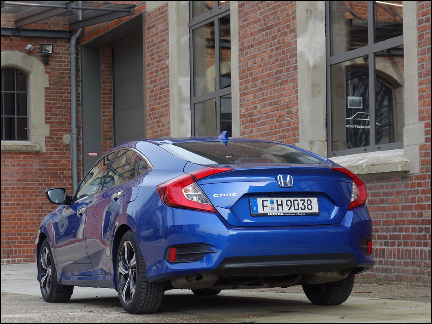 Honda Civic Limousine (Viertürer)