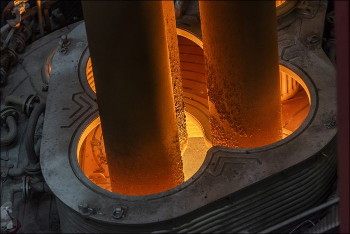 Bedeutendes Investitionsprojekt bei thyssenkrupp Steel vor dem Abschluss: Neuer Pfannenofen im Stahlwerk ist jetzt in der Erprobungsphase Bedeutendes Investitionsprojekt bei thyssenkrupp Steel vor dem Abschluss: Neuer Pfannenofen im Stahlwerk ist jetzt in der Erprobungsphase
