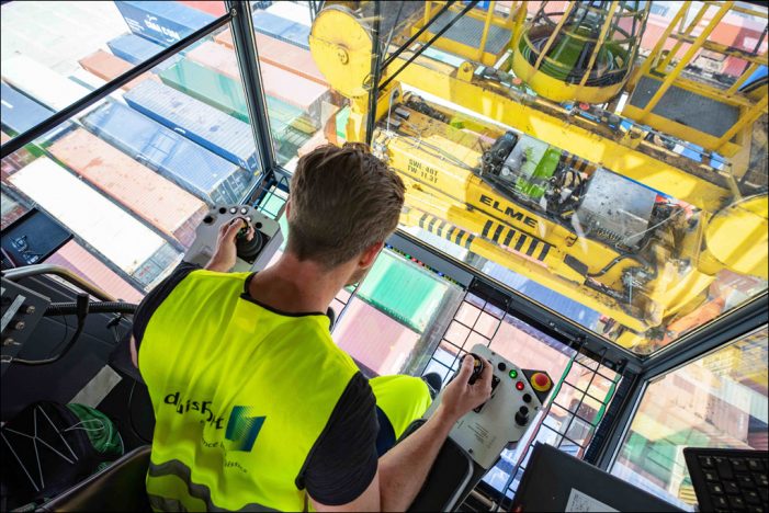 duisport schafft mehr als 46.000 Arbeitsplätze: Duisburger Hafen ist stabiler Jobmotor duisport schafft mehr als 46.000 Arbeitsplätze: Duisburger Hafen ist stabiler Jobmotor