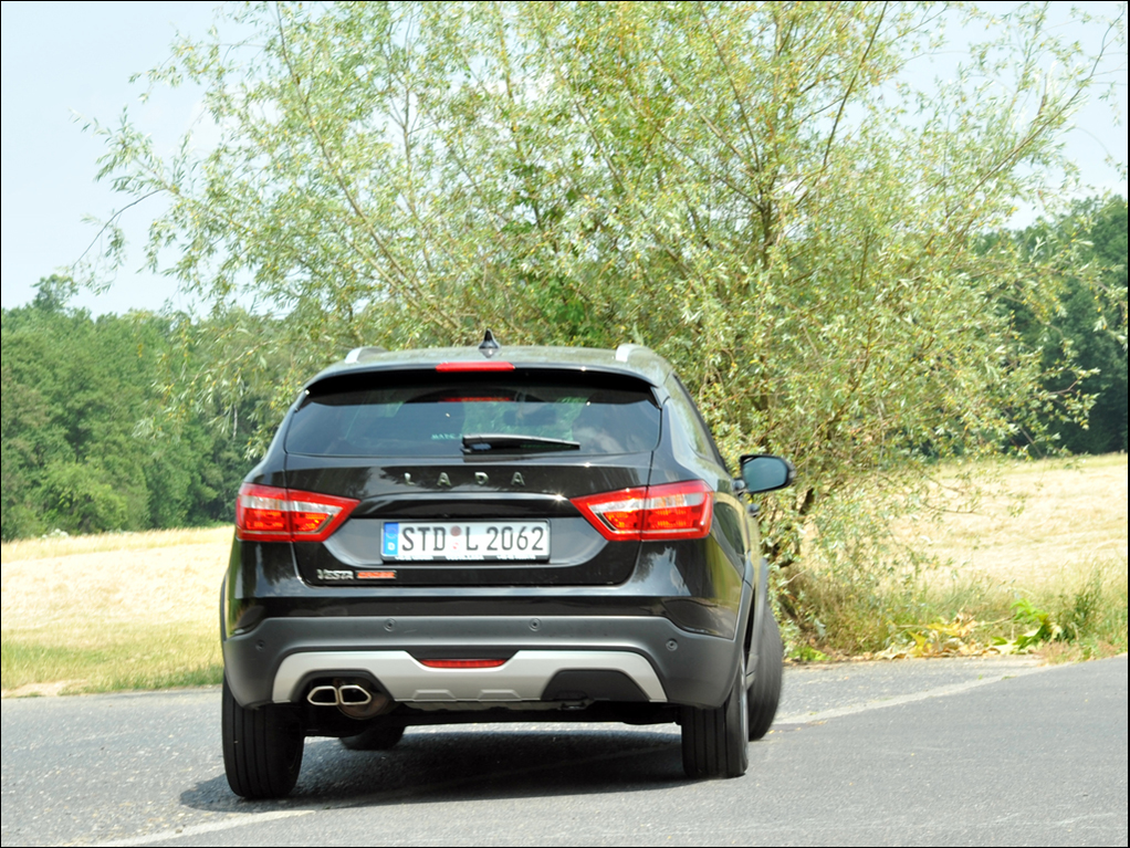 Lada Vesta SW Cross 1.6 Luxus