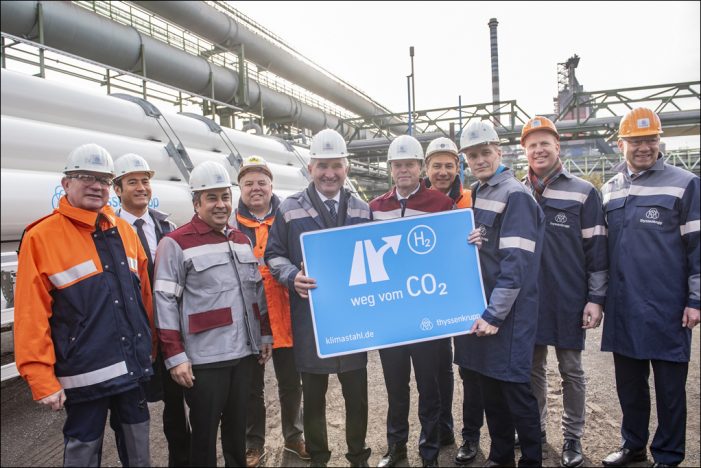 Weltpremiere in Duisburg: NRW-Wirtschaftsminister Pinkwart startet bei thyssenkrupp Wasserstoff-Versuchsreihe