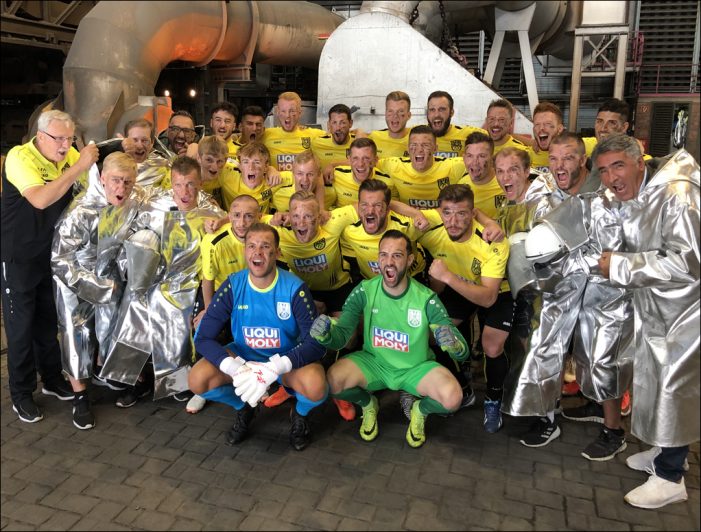Sportfreunde Hamborn 07: Löwen spenden einen Teil ihrer Mannschaftskasse für den Verein Sportfreunde Hamborn 07: Löwen spenden einen Teil ihrer Mannschaftskasse für den Verein