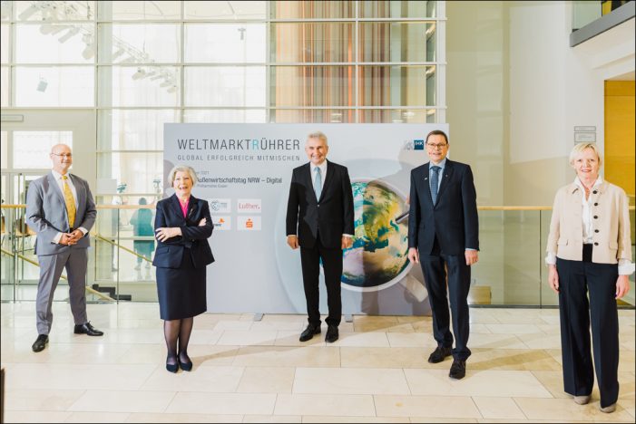 IHK-Außenwirtschaftstag NRW zeigt Chancen für erfolgreiche internationale Geschäfte IHK-Außenwirtschaftstag NRW zeigt Chancen für erfolgreiche internationale Geschäfte