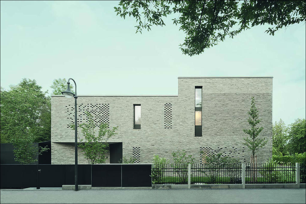 backstein-pool-leber-architekten_brigida-gonzález