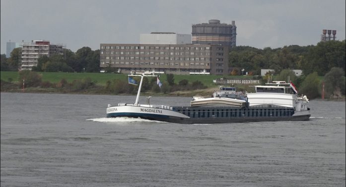 Einfluss der Binnenschifffahrt auf die Luftqualität am Rhein geringer als vermutet Einfluss der Binnenschifffahrt auf die Luftqualität am Rhein geringer als vermutet