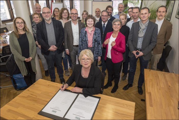 Kein Abschluss ohne Anschluss: Unterzeichnung der Kooperationsvereinbarung in Duisburg