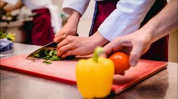 Küchen-Alarm: Gastro-Küchen in Duisburg suchen Profis am Herd – 90 Jobs offen