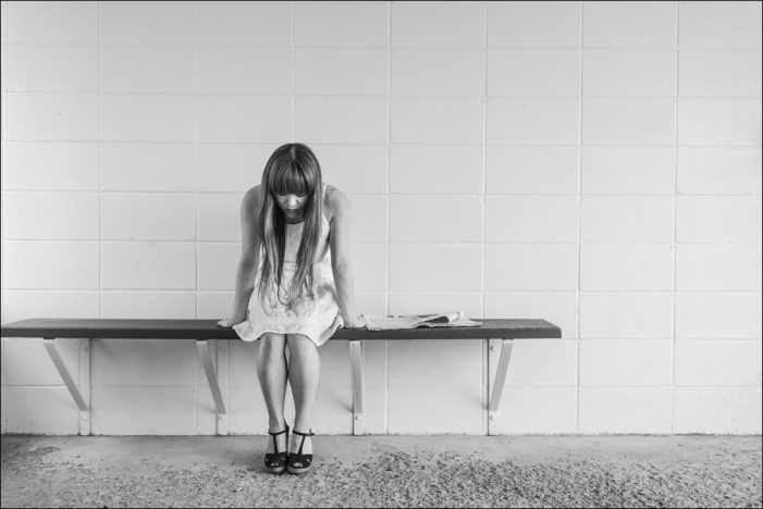 Alternative Therapien bei Depressionen: Von spirituellen Reisen bis zur Kunsttherapie!